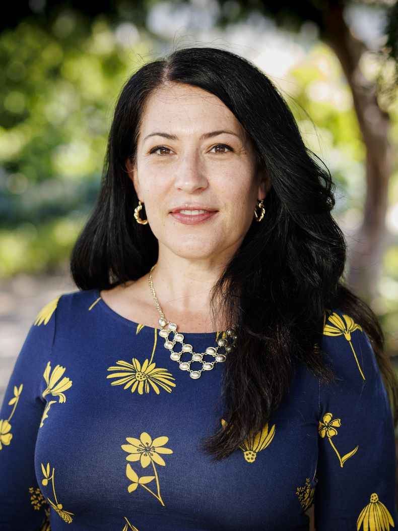 ESP-LIB EEUU-POETA LAUREADA-ADA LIMÓN