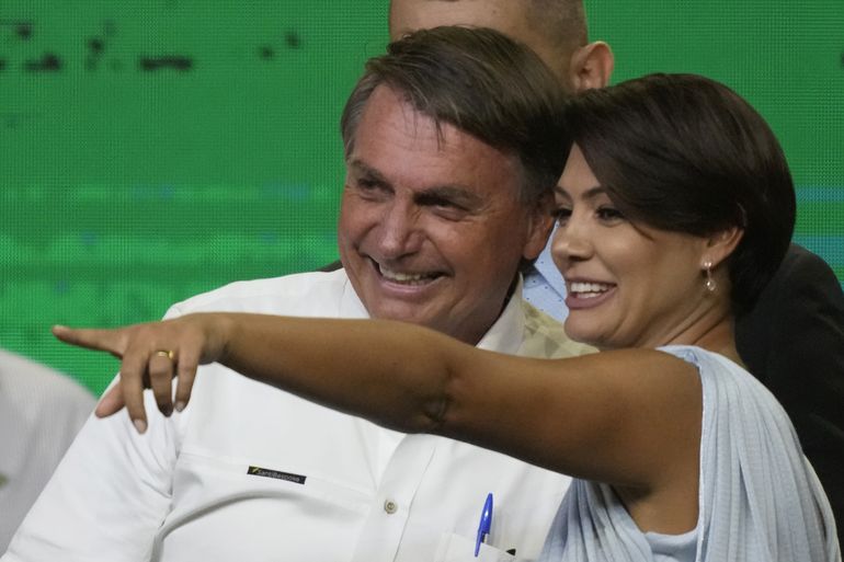 Bolsonaro necesita más apoyo femenino si quiere reelegirse