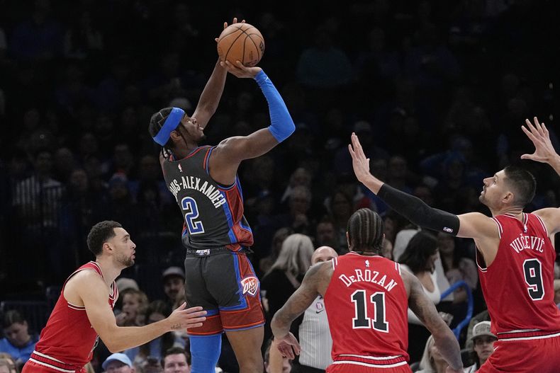 DEP-BAS BULLS-THUNDER