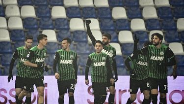 Con 10, Sassuolo resiste y vence a Benevento