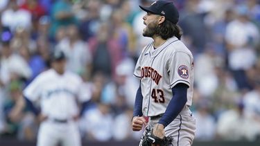 MLB: McCullers bien tras golpearse el codo con una botella