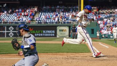 Error de Muncy permite a Filis remontar ante Dodgers
