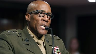 Ascienden a afroestadounidense a general de 4 estrellas