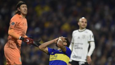 Estudiantes gana y asegura liderar grupo en Libertadores