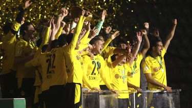 Dortmund aplasta a Leipzig y se corona en Copa de Alemania