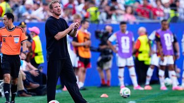 El seleccionador de Alemania Julian Nagelsmann aplaude durante el encuentro ante Paraguay en los dieciseisavos de final de la Copa Mundial el lunes 29 de junio del 2026. (AP Foto/Petr David Josek)
