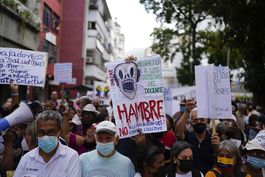 maestros del sector publico protestan en venezuela