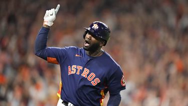 asi fue el home run de 450 pies del cubano yordan alvares en el juego 6 de la serie mundial