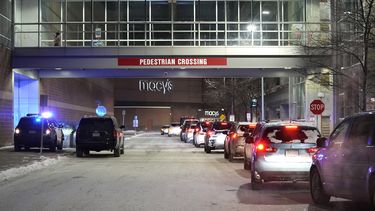 Arrestan a 5 por tiroteo mortal en mall de Minnesota