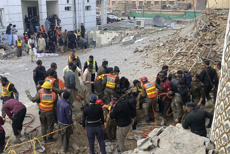 ASI-GEN PAKISTÁN-EXPLOSIÓN EN MEZQUITA