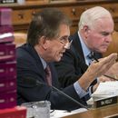 Senado de EEUU presenta su proyecto de reforma fiscal