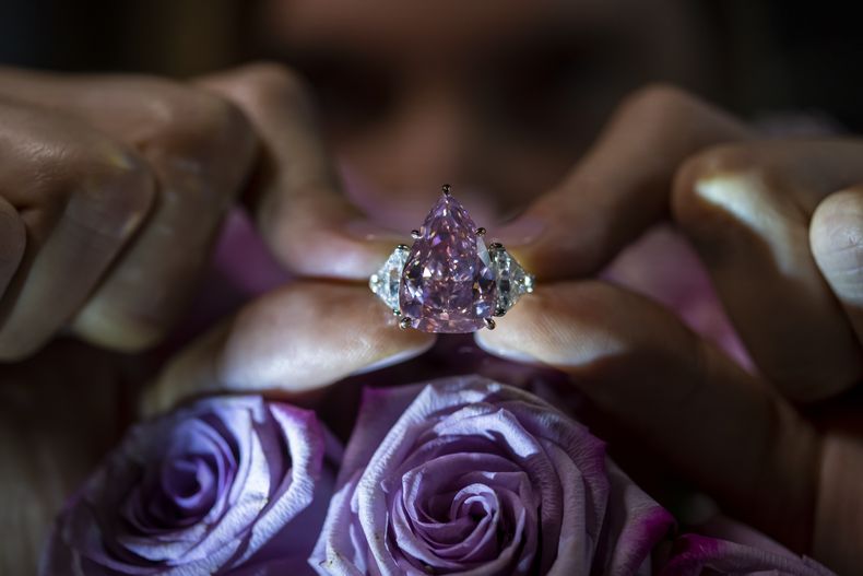 EUR-GEN DIAMENTE ROSA-SUBASTA