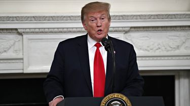Trump lanza plan para evitar suicidios de ex soldados