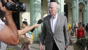 democratas visitan cuba mientras cambia relacion con eeuu