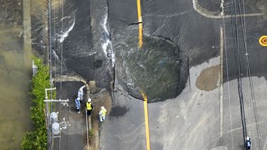 Fuerte sismo deja 3 muertos y 300 heridos en oeste de Japón