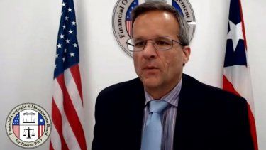 Le da la bienvenida a la Junta a Juan Sabater