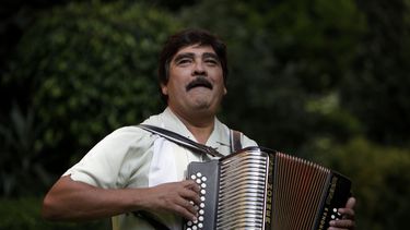 Muere el acordeonista mexicano Celso Piña