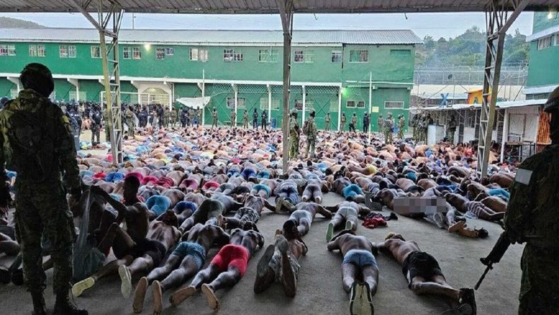 unos-3000-policias-y-militares-de-ecuador-intervienen-dos-carceles-en-busca-de-armas-y-explosivos-133555.jpg