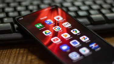 se registran caidas masivas de servicios de apple, youtube, paypal y google maps