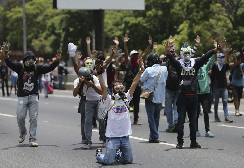 AMS-GEN_VENEZUELA-CRISIS_POLITICA-1.jpg