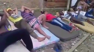 americateve | CUBANOS PANAMA.png