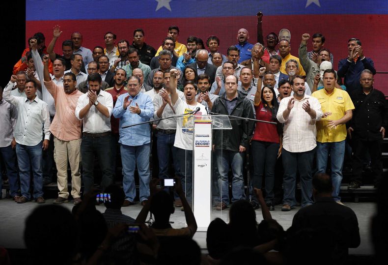 AMS-GEN_AP_EXPLICA-VENEZUELA_CRISIS_POLITICA-0.jpg