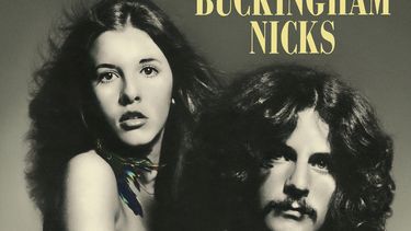 Esta imagen de portada del álbum proporcionada por Rhino Records muestra Buckingham Nicks de Stevie Nicks y Lindsey Buckingham. (Rhino Records via AP)