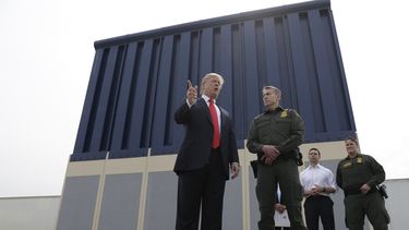 Inminente pugna política en EEUU por muro fronterizo
