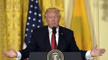 la casa blanca confirmo que el presidente donald trump llega al mediodia del viernes a miami
