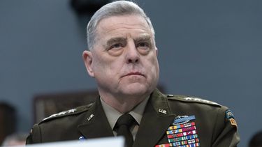 Advierten a cadetes en EEUU que se preparen para el futuro