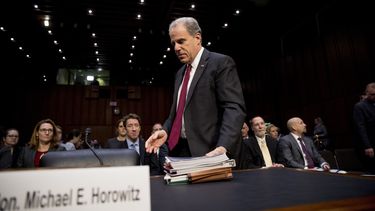 Inspector: Hubo errores básicos en investigación Trump-Rusia