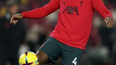 Van Dijk estará fuera un mes por lesión confirma Klopp