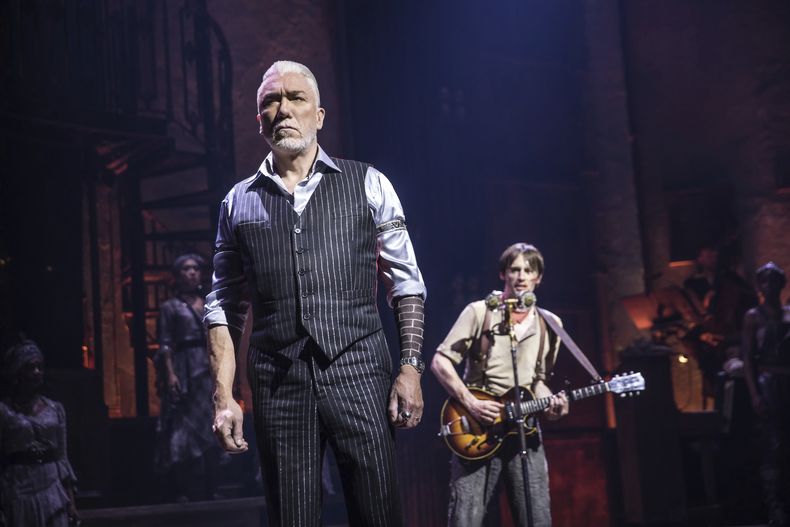ESP-TEA_TONY-HADESTOWN-MURO-0.jpg