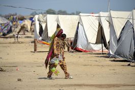 pakistan moviliza mas medicos por enfermedades tras crecidas