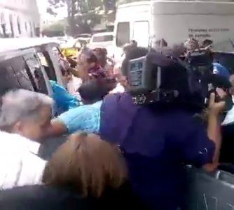 Castristas atacan a opositores cubanos en Panamá