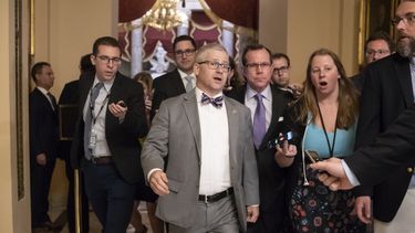 Trump a republicanos: dejen de perder tiempo con inmigración