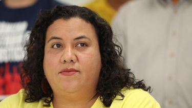 exigen la aprobacion del proyecto legislativo que aumentaria el salario base de los maestros