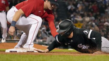 Medias Blancas vencen 4-2 a Medias Rojas; jonrón de Robert