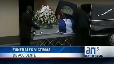 americateve | Hoy se realizaron los funerales de un padre y su hija, quienes murieron en un accidente de tránsito en Okeechoobe Road, hace solo unos días.