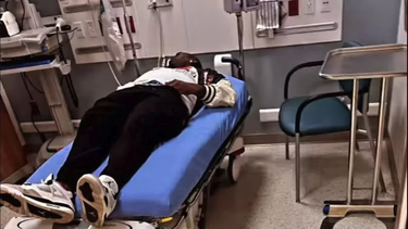 chocolate mc anuncia que se retira de la musica mientras publica foto desde un hospital 