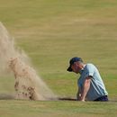El británico Justin Rose en el bunker del hoyo 11 durante una ronda de práctica antes del Abierto Británico en Royal Birkdale el miércoles 15 de julio del 2026. (AP Foto/Jon Super)