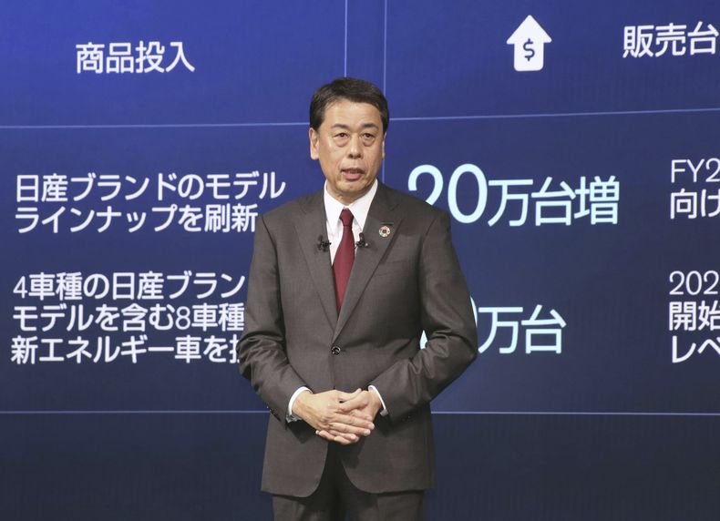 El director ejecutivo de Nissan, Makoto Uchida, en conferencia de prensa en Atsugi, cerca de Tokio, el 25 de marzo de 2024..(Kyodo News via AP)