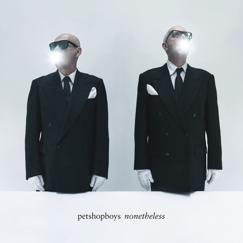 En esta imagen proporcionada por Parlophone/Warner, Nonetheless de Pet Shop Boys. (Parlophone/Warner via AP)