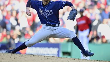 Fuente AP: Medias Rojas firman al derecho Corey Kluber