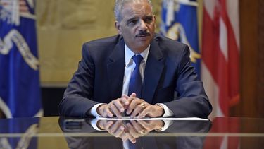 Entrevista AP: Gobierno estudia racismo de policía