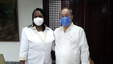 medicos de santiago de cuba  denuncian por corrupcion y trafico de influencias a directora provincial de salud