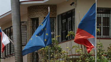 praga envia embajador a cuba por primera vez en 27 anos