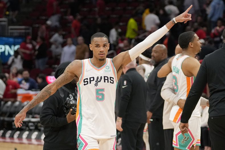 DEP-BAS SPURS-ROCKETS