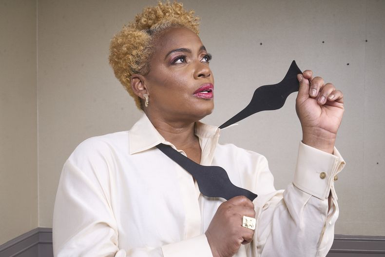 Aunjanue Ellis-Taylor posa para un retrato para promover la película Origin el martes 5 de diciembre de 2023, en Beverly Hills, California. (Foto AP/Damian Dovarganes)