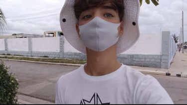 joven expulsado de escuela en matanzas por motivos politicos es victima de violento asalto